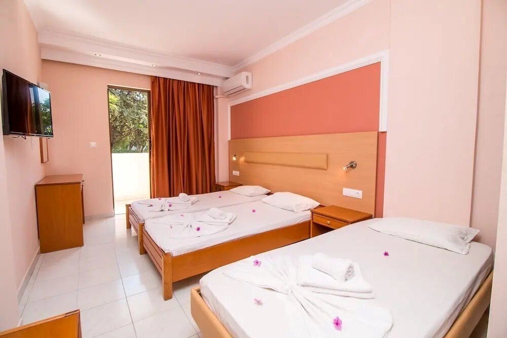 Фото Hotel Dorieas 3*